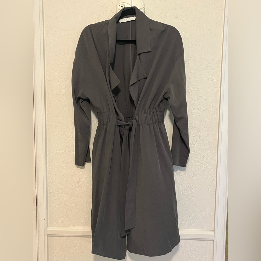 ASTR the Label EUC Jacket Womens Med Gray/khaki Long Blazer Tie Waist Pockets